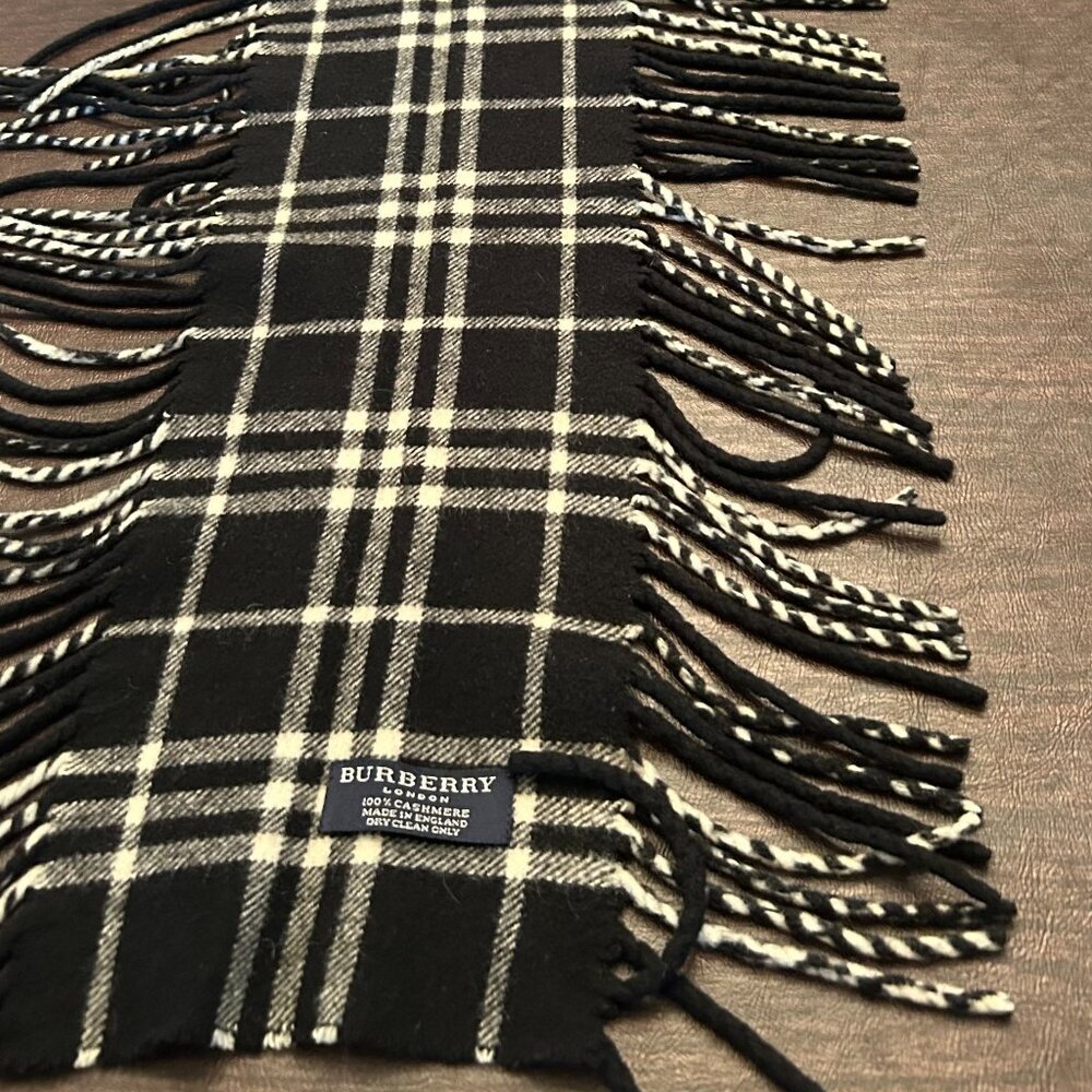 Burberry Black White 100% Cashmere scarf